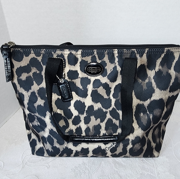 Coach 2FER✨️Coach Small Nylon Tote & Matching Pouch, EUC Like New - Picture 2 of 9